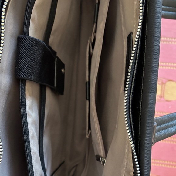 Samsonite Black Tote Bag with Silver Accents - Picture 6 of 9